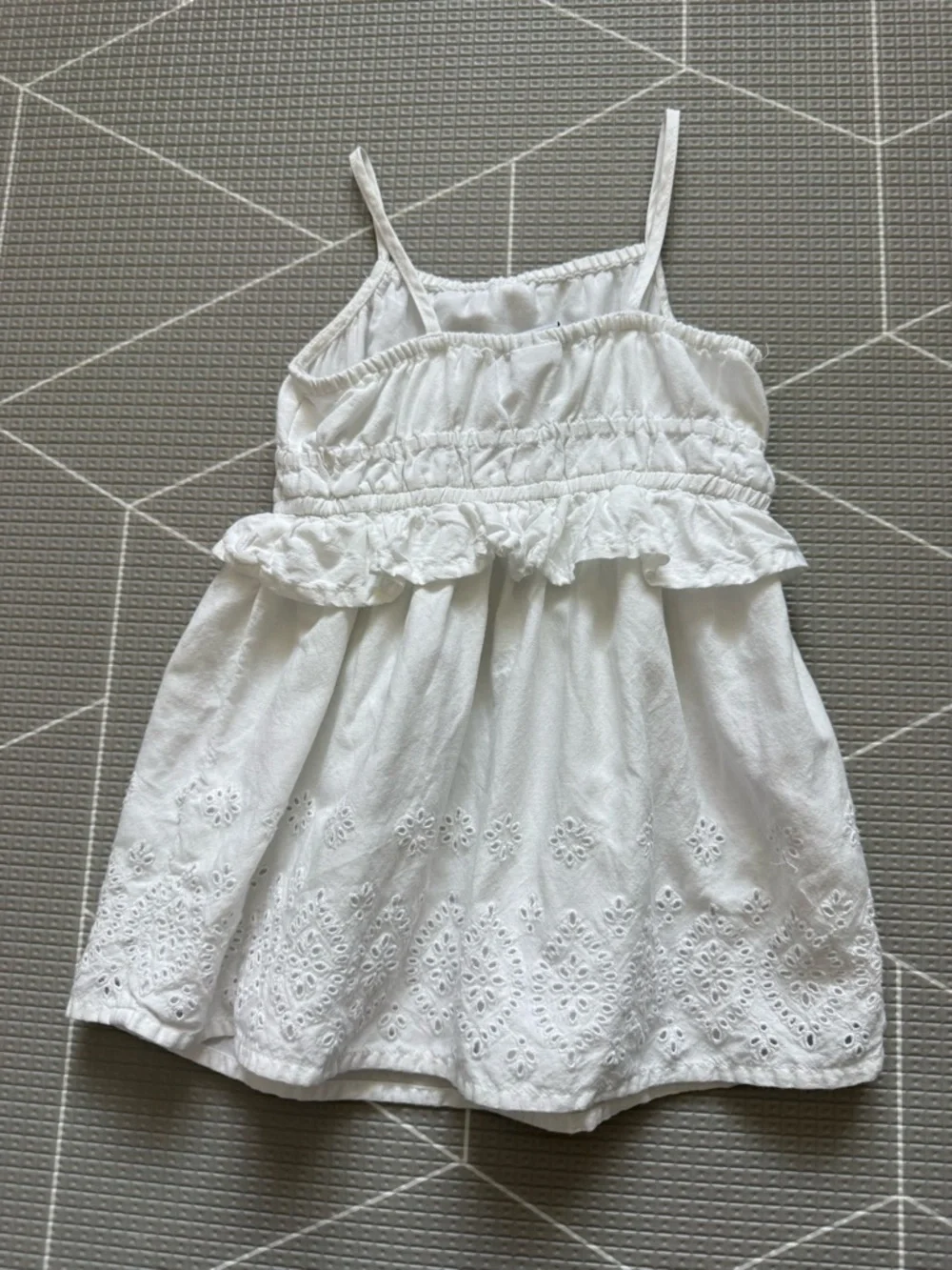 Old Navy|Baby girl white sleeveless summer dress in eyelet lace•Boho Sundress!